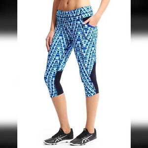 Athleta Tie Dye Be Free Knicker Crop Cabri Tights Athletic Reflective Running S